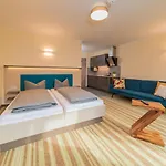 Elly Apart-hotel 4*