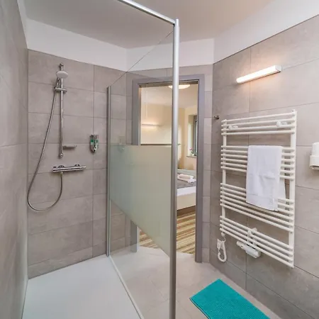 Elly מלון דירות