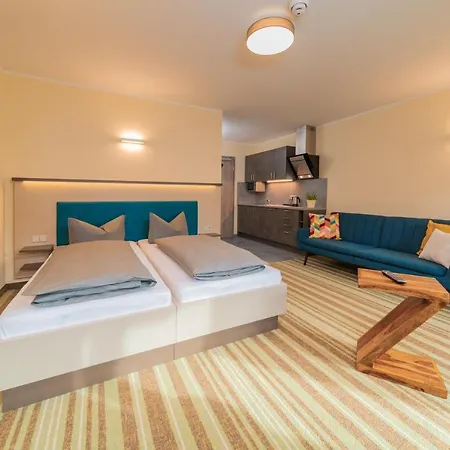 Elly Hotel apartamentowy 4*