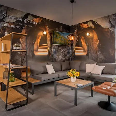 Elly מלון דירות 4*