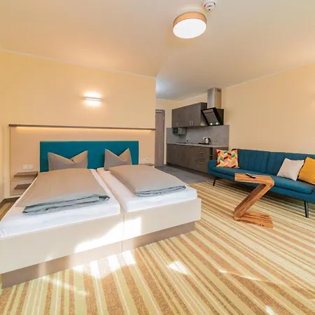 Elly 아파트호텔